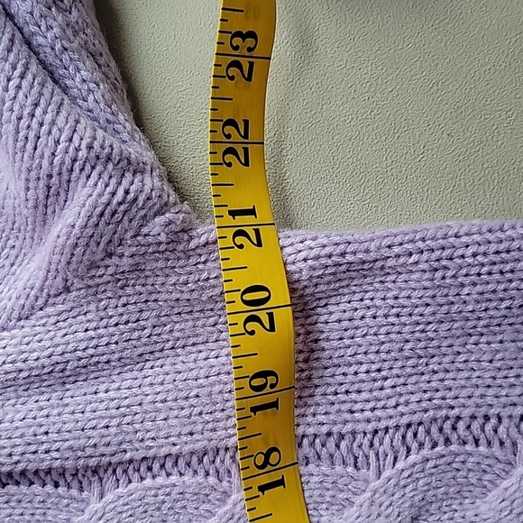 Lioness lilac colored cardigan with extra long sleeves - Picture 8 of 9